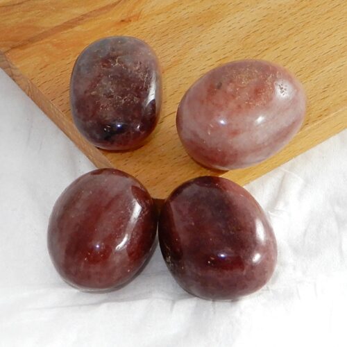 aardbeienkwarts-trommelsteen-middel Aardbeienkwarts trommelsteen