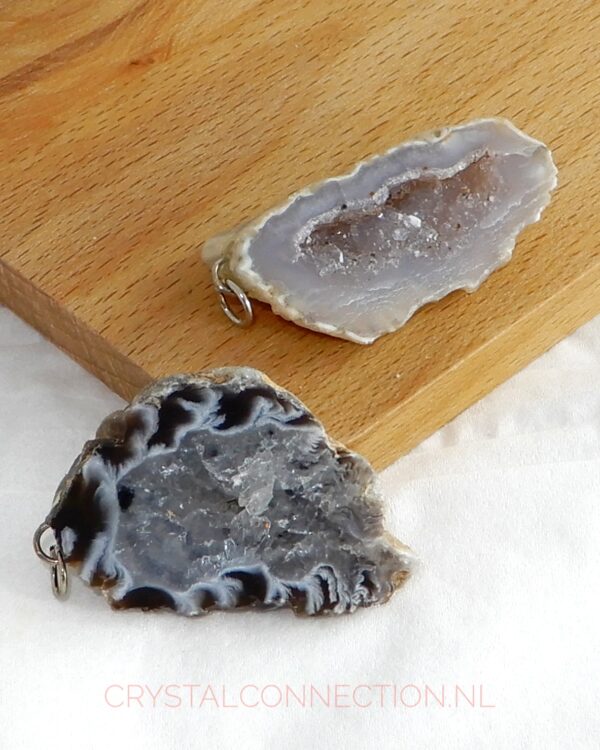 agaat-geode-hanger-goot Agaatgeode hanger