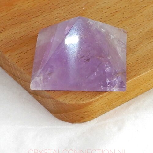 amethist-piramide-3x1.8cm Amethist piramide