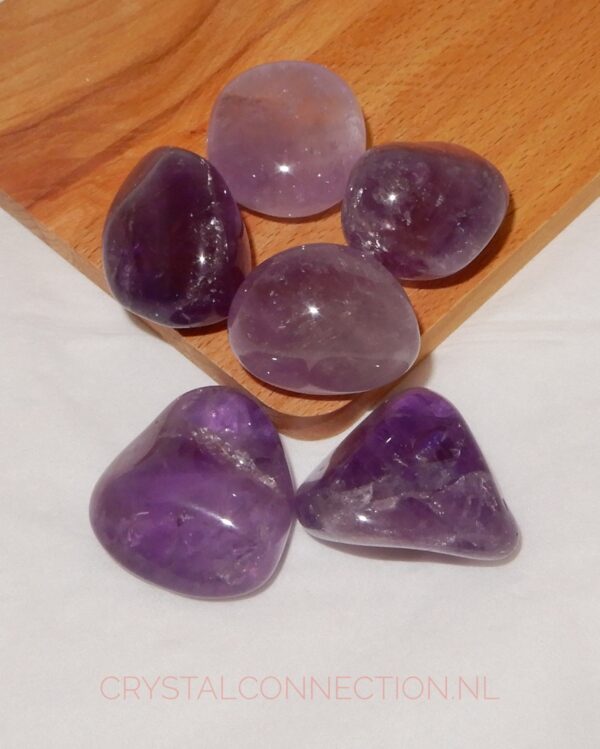 amethist-trommelsteen-standaard-licht-groot Amethist trommelsteen