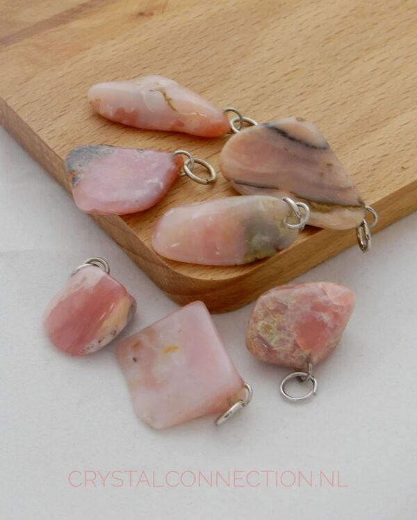 andesopaal-hanger-roze-scaled Andesopaal hanger roze