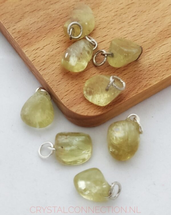 apatiet-hanger-geel Apatiet hanger