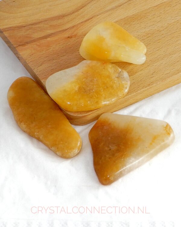 azeztuliet-goud-trommelsteen-groot Astrophylliet trommelsteen