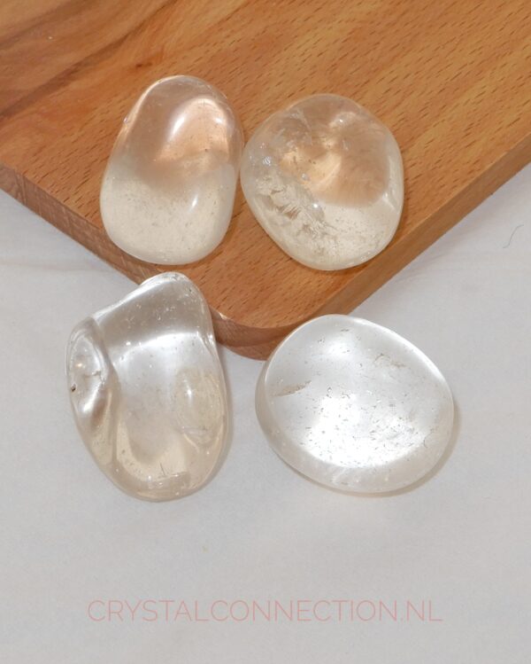 bergkristal-trommelsteen-B-kwaliteit-middel Bergkristal trommelsteen