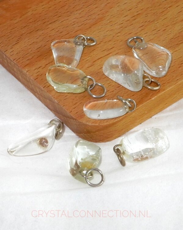 beryl-hanger-wit Azeztuliet hanger