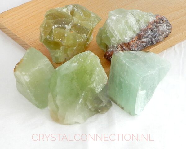 calciet-groen-ruw-50-100g Calciet groen ruw