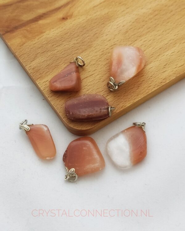 calsiet-hanger-rood Calciet hanger