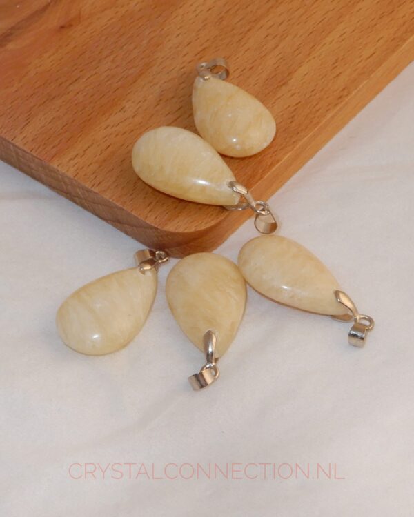 calsiet-ornaje-druppelhanger-scaled Aventurijn druppelhanger rood