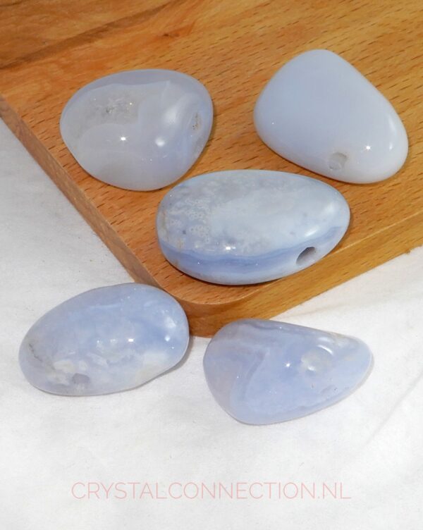 chalcedoon-standaard-doorboorde-hanger Chalcedoon doorboorde hanger