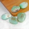 chrysopraas-doorboorde-hanger Chrysopraas doorboorde hanger