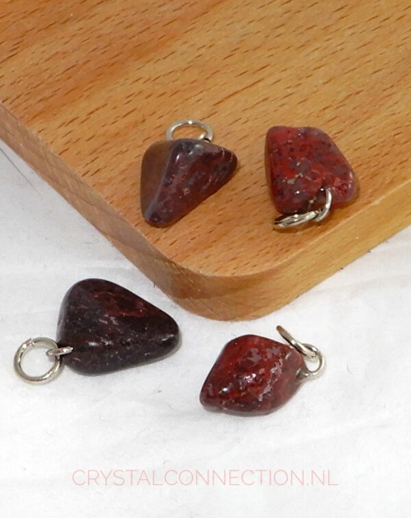 cinnaber-hanger-klein Cinnaber hanger