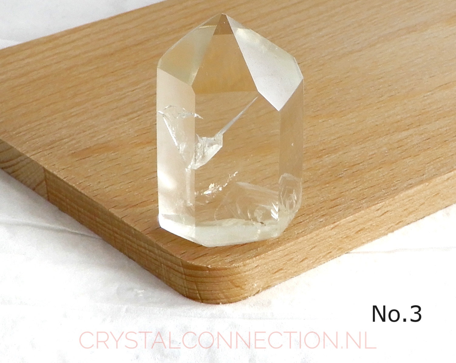 Citrien obelisk geslepen