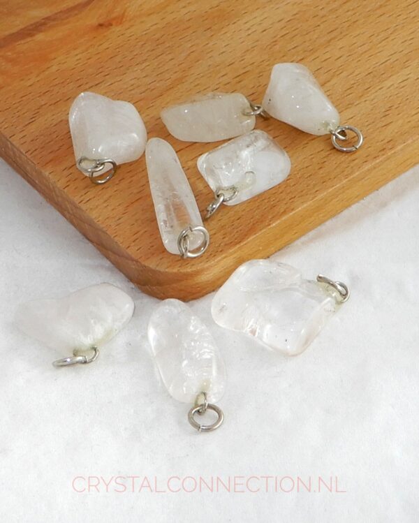 danburiet-hanger-getrommeld-wit Cinnaber hanger