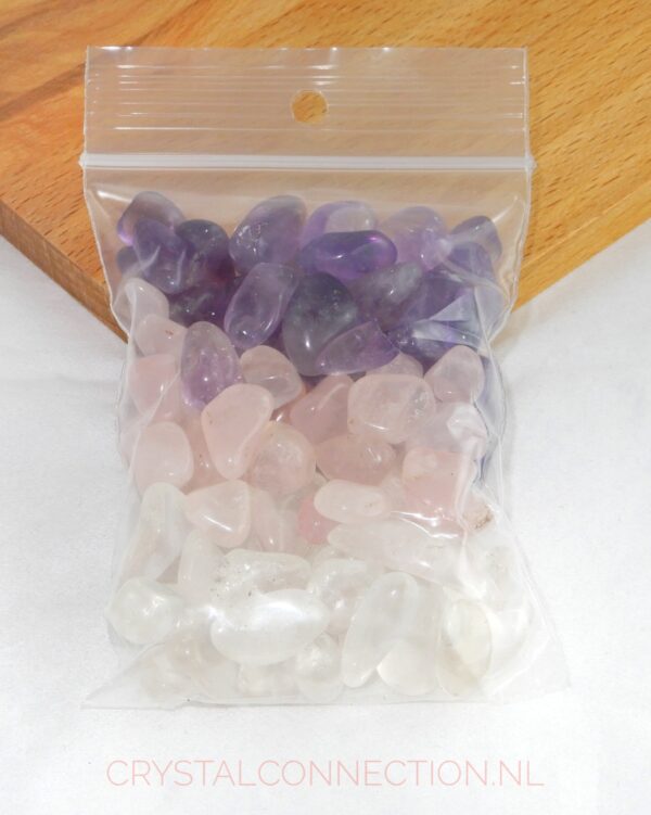 drie-eenheid-verzorgingssteentjes-scaled Oplaadsteentjes rozekwarts