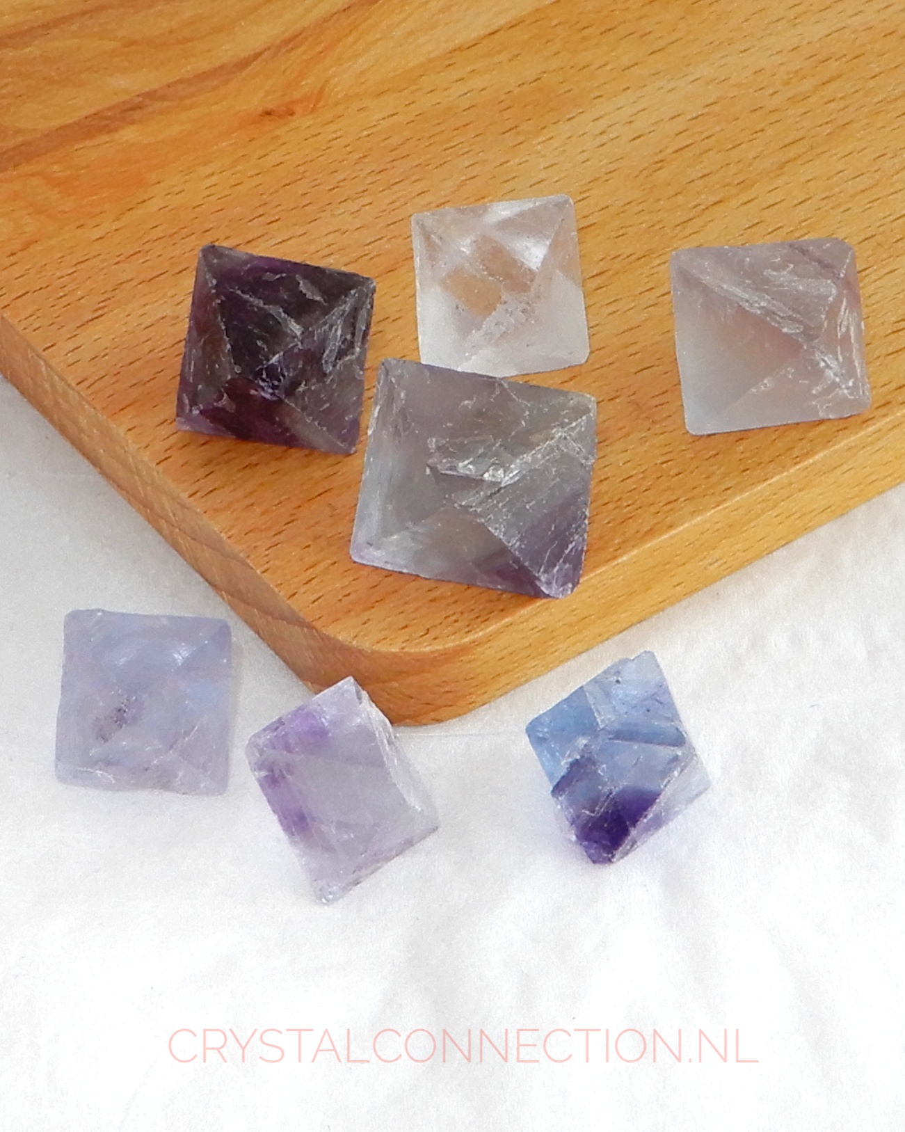 Fluoriet octaeder ruw