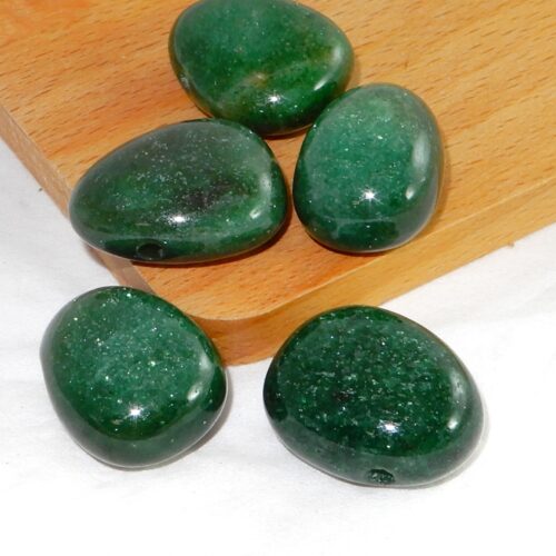 fuchsiet-doorboorde-hanger Fuchsiet doorboorde hanger