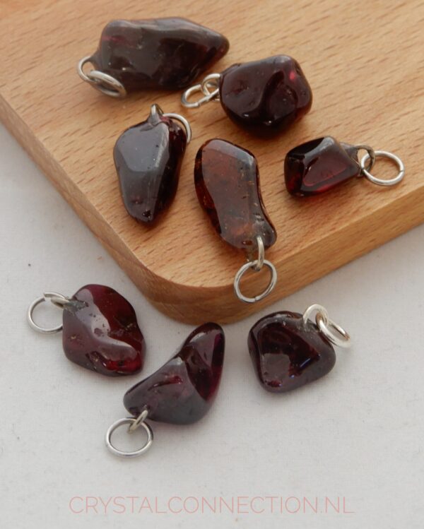 granaat-hanger-getrommeld-scaled Granaat hanger