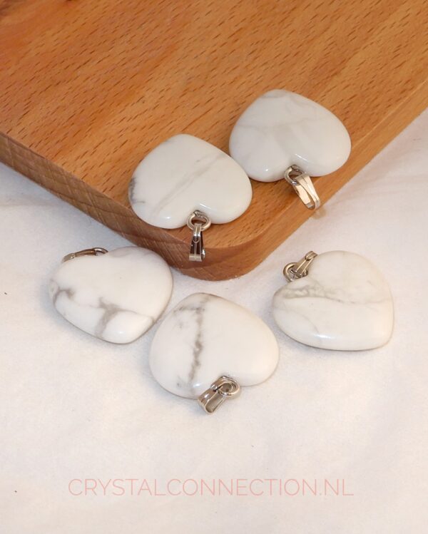 howliet-hartje-hanger-2cm Bergkristal hanger hartje