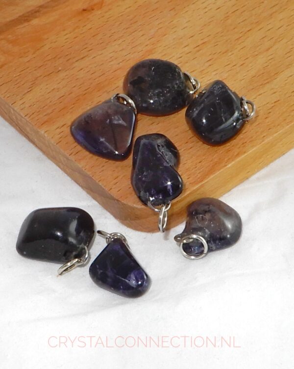 ioliet-hanger-middel Kattenoogkwarts hanger