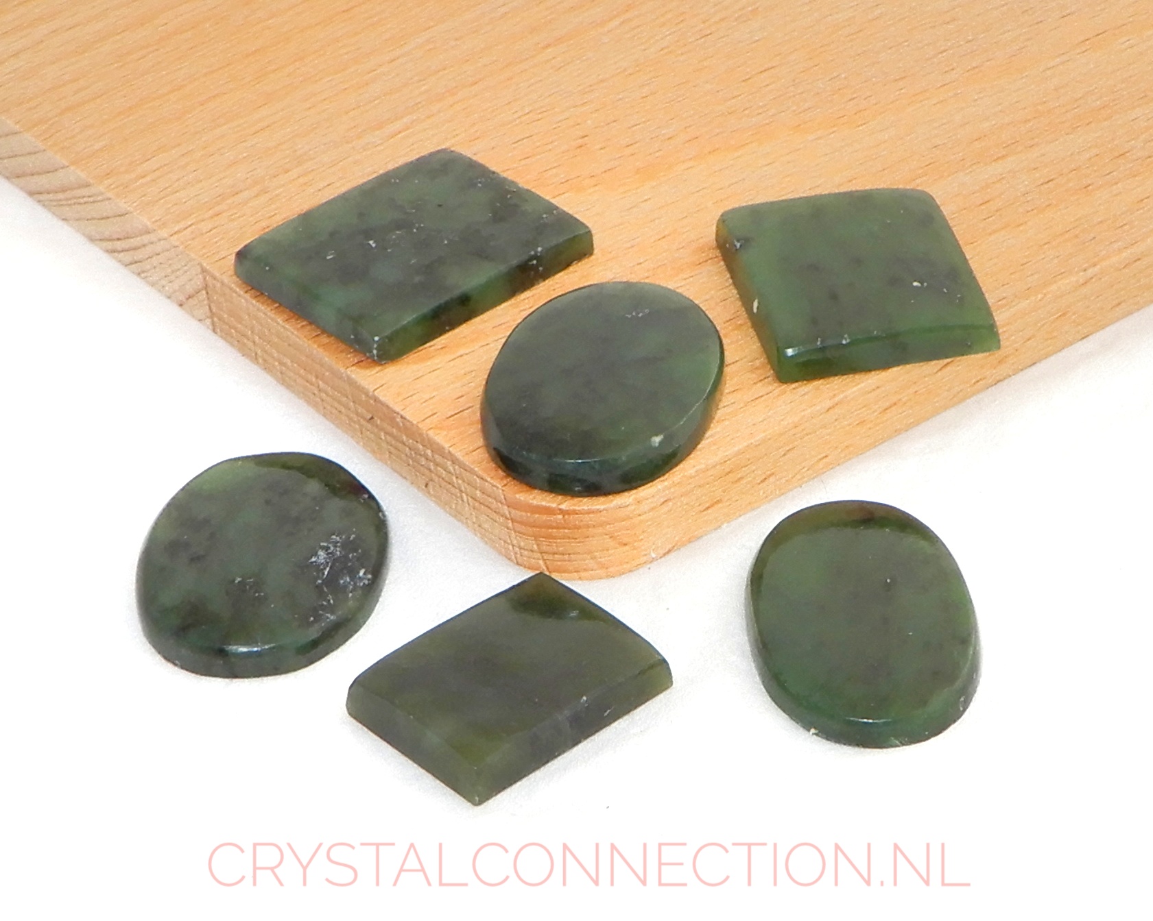 Jade cabochon geslepen stenen
