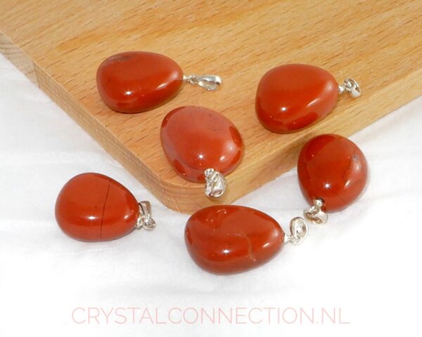 jaspis-hanger-rood-zilv-oogje Jaspis rood druppelhanger