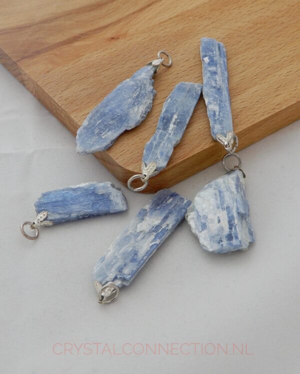 kyaniet-hanger-ruw-groot-scaled Kyaniet hanger