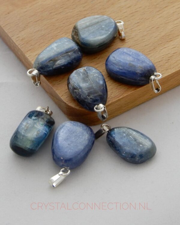 kyaniet-hanger-stift-scaled Kyaniet hanger