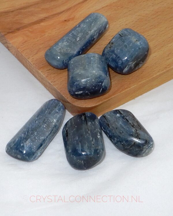 kyaniet-trommelsteen Kyaniet trommelsteen