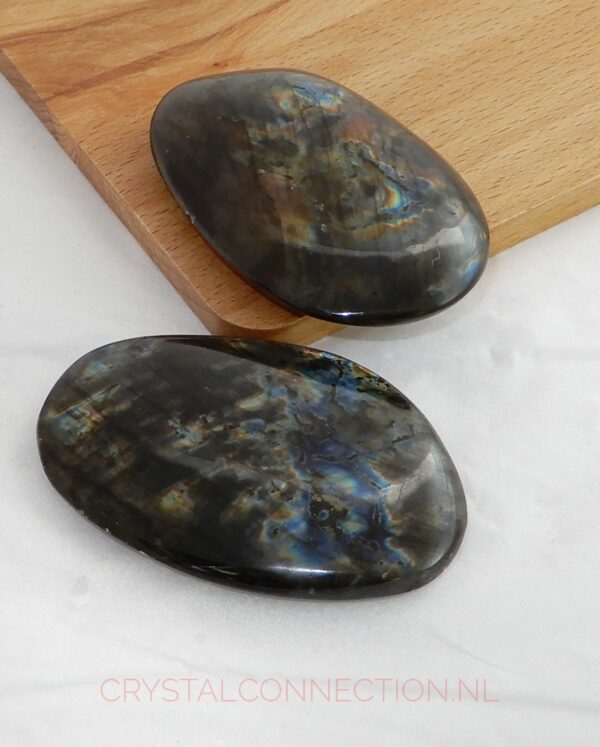 labradoriet-schijfsteen-groot Labradoriet goud trommelsteen