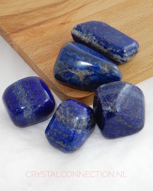 lapislazuli-handgeslepen Lapis lazuli geslepen steen