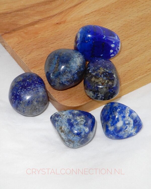 lapislazuli-trommelsteen-middel Lapis lazuli trommelsteen
