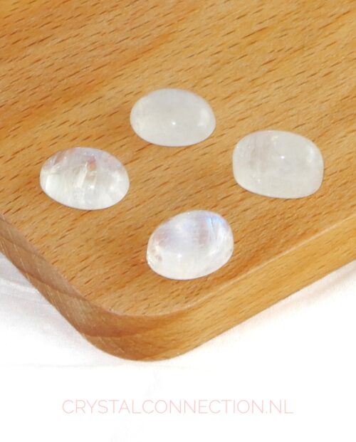 Maansteen blauw cabochon