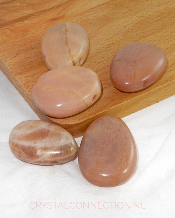 maansteen-doorboorde-hanger Lapis lazuli doorboorde hanger