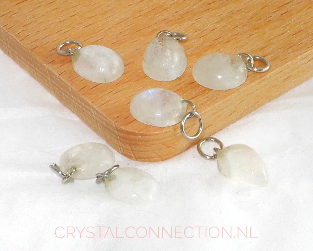 Maansteen blauw cabochon hanger