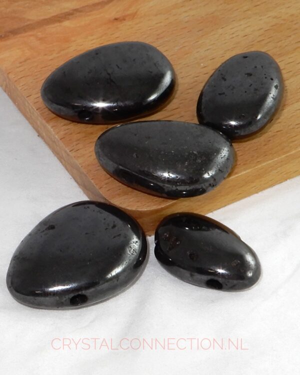 magnetiet-doorboorde-hanger Magnetiet doorboorde hanger