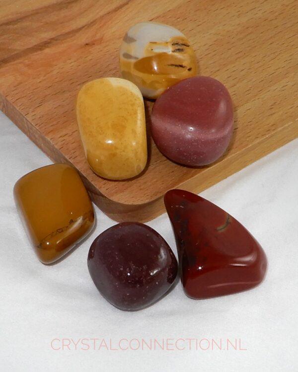 mokaiet-trommelsteen-klein Jaspis rood hanger