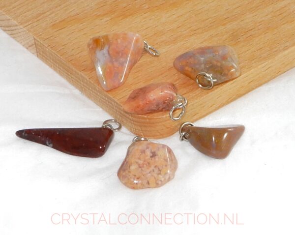 mosagaat-hanger-rood-getrommeld Mosagaat hanger