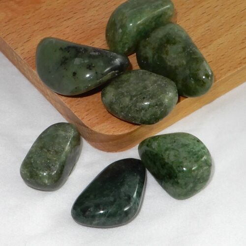 nefriet-trommelsteen Nefriet trommelsteen