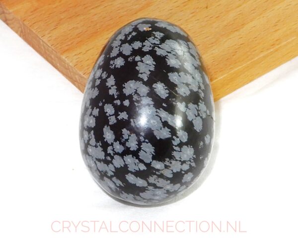 obsidiaan-sneeuwvlok-ei Amethist bol