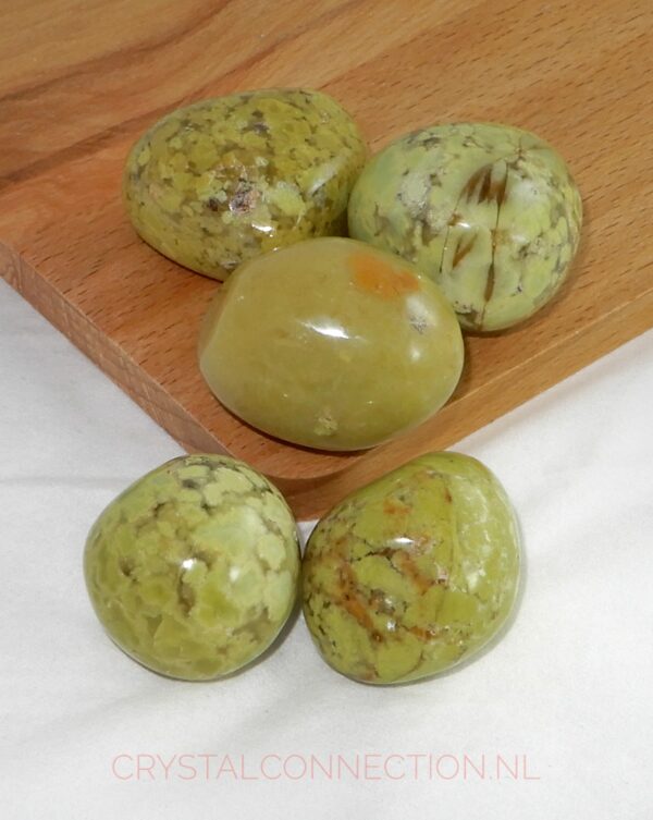 opaal-groen-trommelsteen Opaal schijfsteen