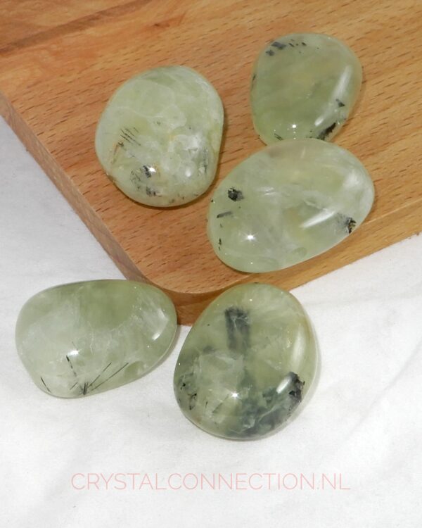 prehniet-extra-doorboorde-hanger Prehniet doorboorde hanger