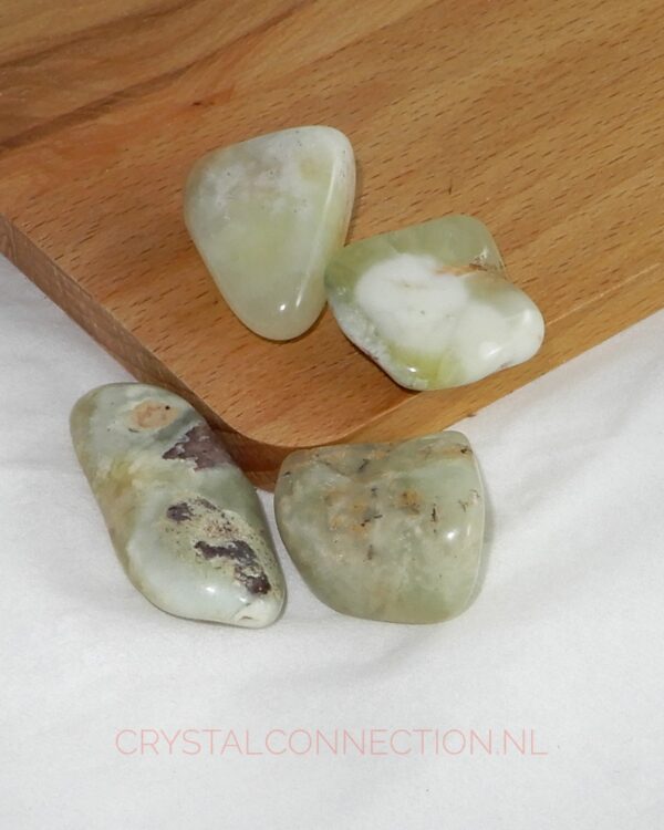 prehniet-trommelsteen-middel Prehniet trommelsteen