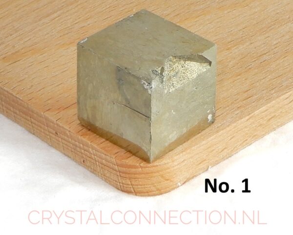 pyriet-kubus-no1 Pyriet kubus ruw