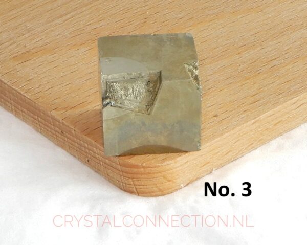 pyriet-kubus-no3 Pyriet kubus ruw