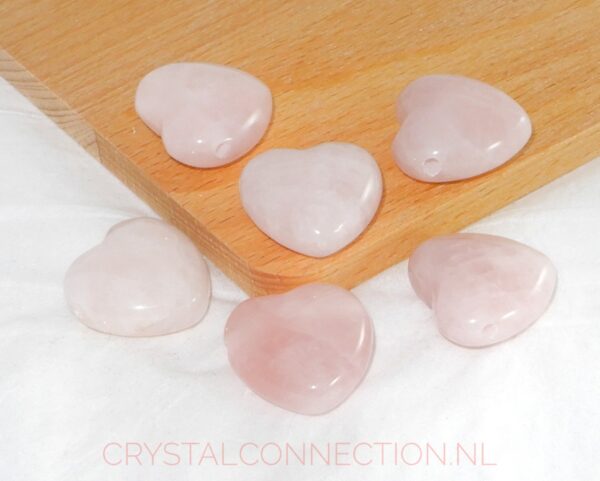 rozekwarts-hart-doorboorde-hanger Rozekwarts doorboorde hanger