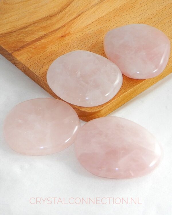 Rozekwarts schijfsteen