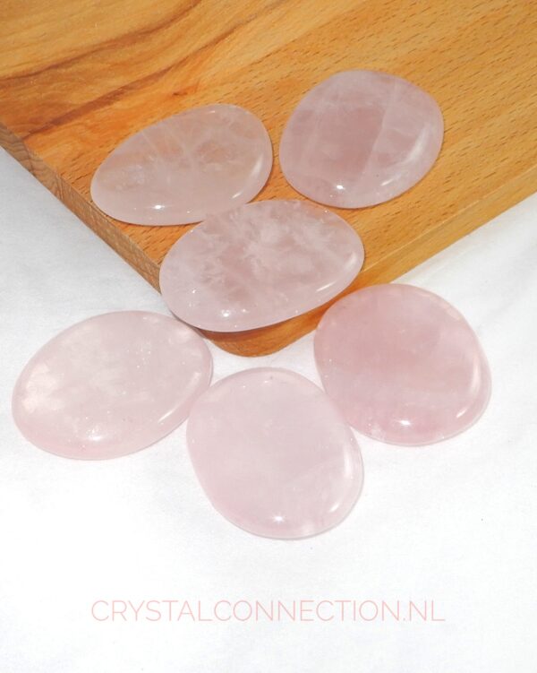 Rozekwarts schijfsteen
