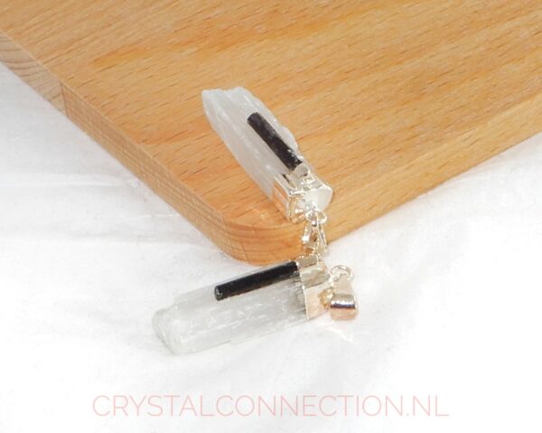 seleniet-met-toermalijn-hanger Seleniet hanger