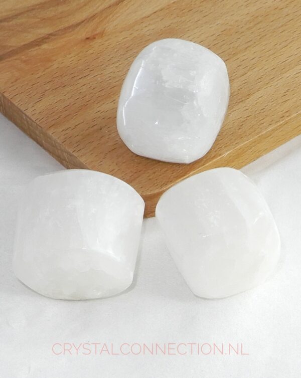 seleniet-trommelsteen-groot Seleniet trommelsteen