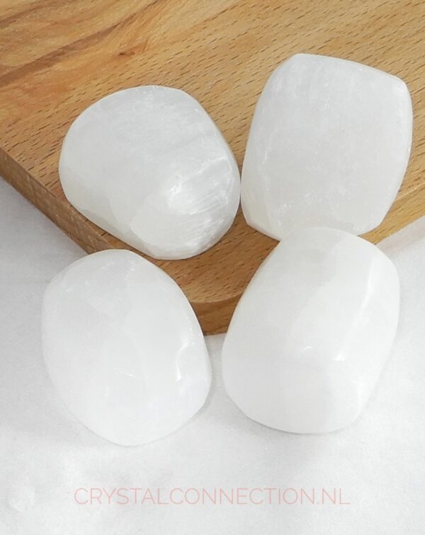 seleniet-trommelsteen-middel Seleniet trommelsteen